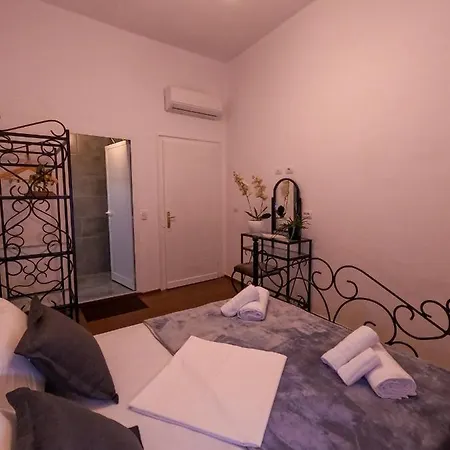 Gæstehus Intown Shkodër