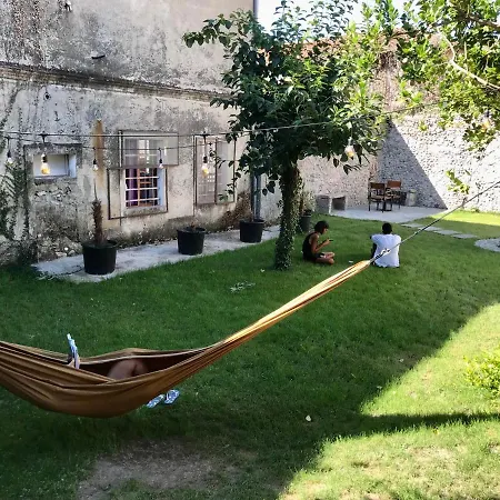 Intown بيت ضيافة *