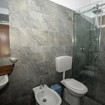 Intown بيت ضيافة