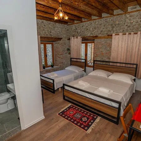 Intown بيت ضيافة