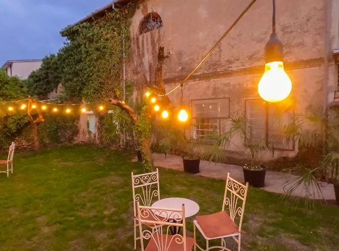 Intown Guest house *