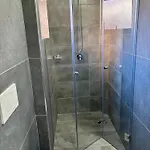 Intown بيت ضيافة
