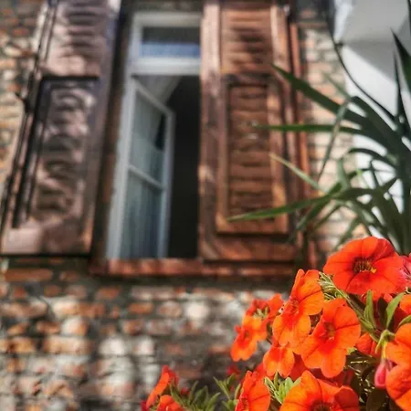 Πανσιόν Intown