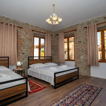 Intown 3* Szkodra