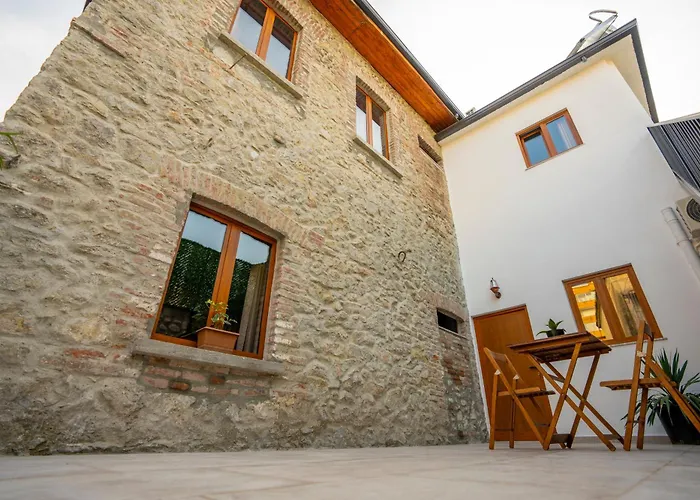 Intown 게스트하우스 *