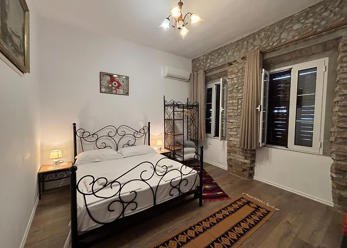 Intown بيت ضيافة